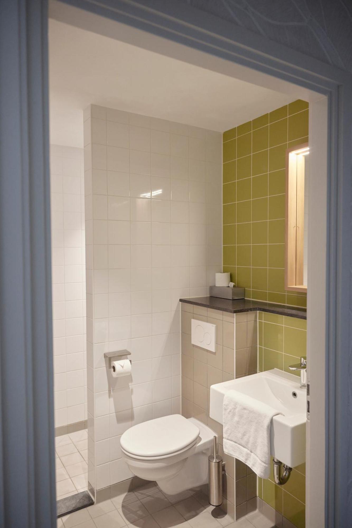 Hotel Oostergoo Grou Extérieur photo