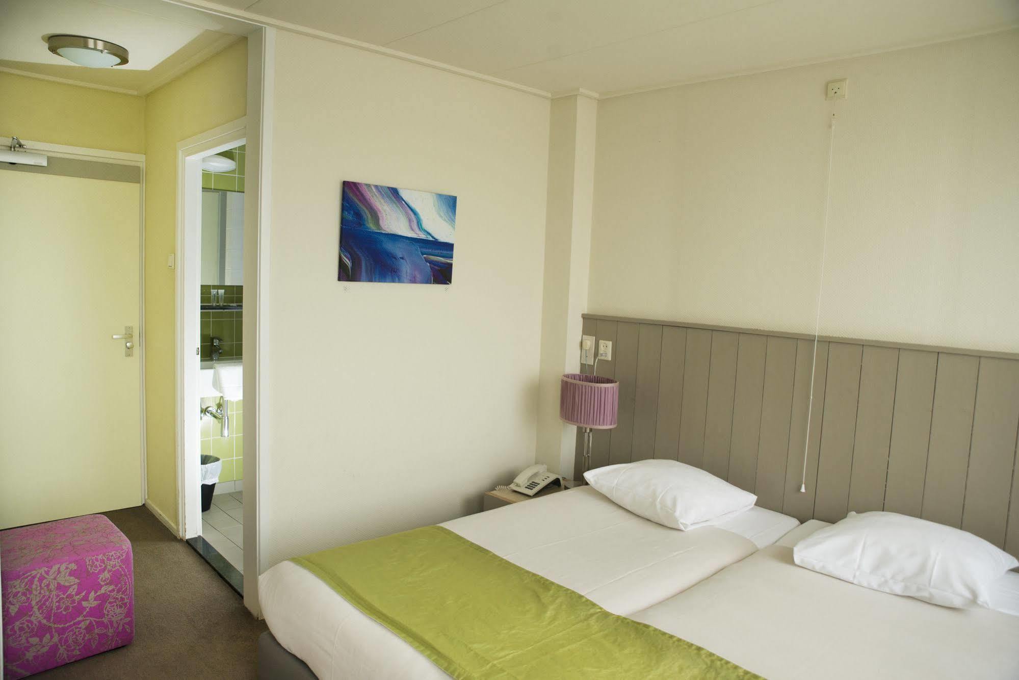 Hotel Oostergoo Grou Extérieur photo